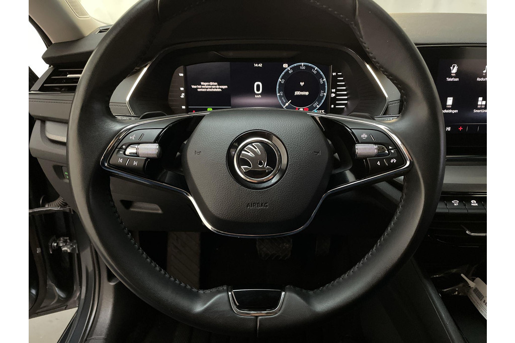 50377711-4.jpg
