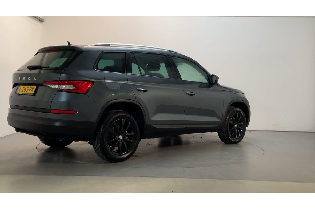 51002583-2.jpg