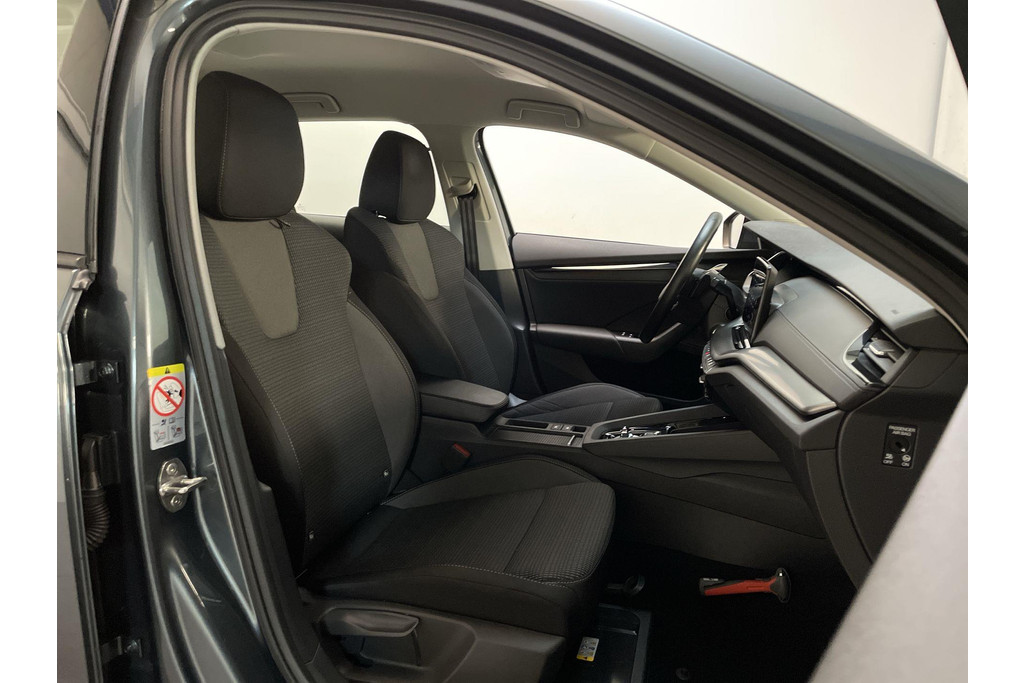 51277631-1.jpg