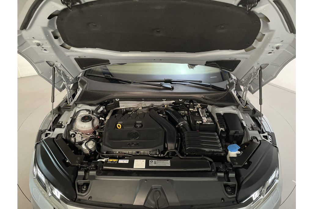 51440953-17.jpg