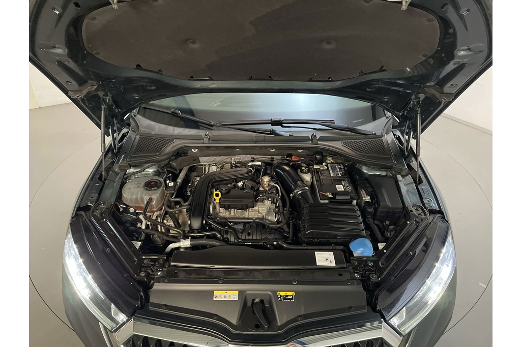 52096552-16.jpg
