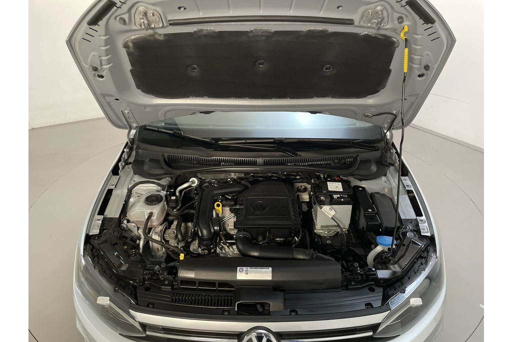 52257573-16.jpg