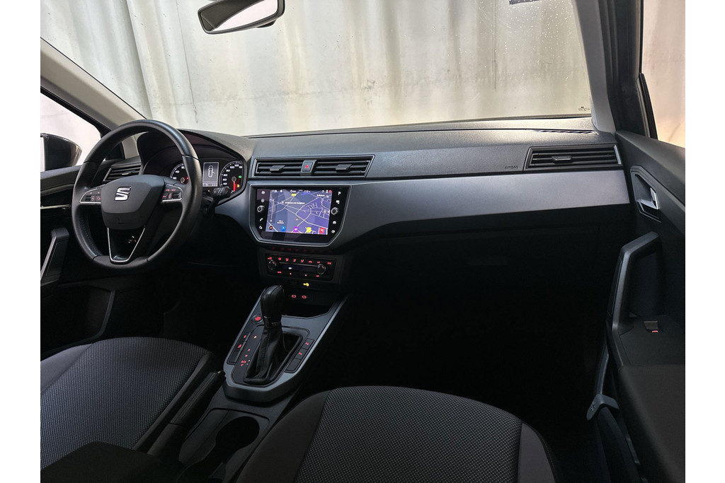 54203102-1.jpg